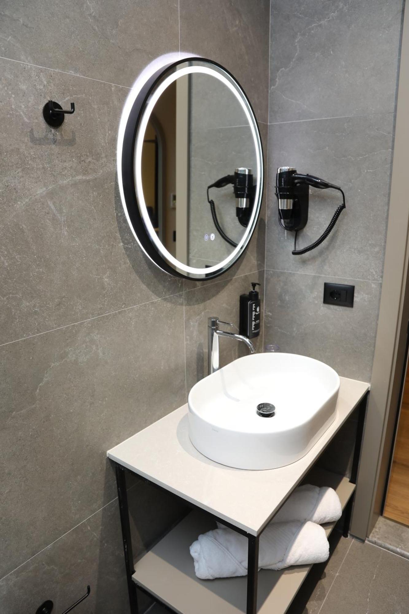Kruja Luxury Suites Exteriör bild